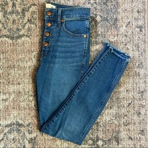 Madewell 10" High-Rise Skinny Jeans in Mackey Wash: Button-Front Edition